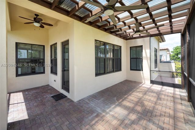 8513 NW 41st St -, Cooper City, FL 33024