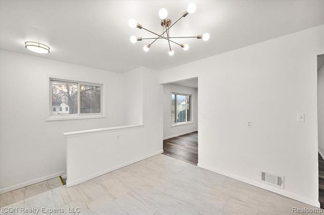 8104 Cloverdale Avenue, Ferndale, MI 48220