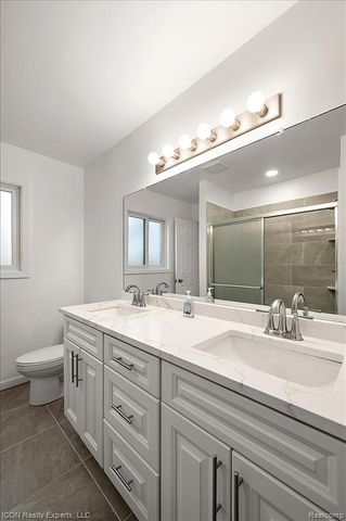 8104 Cloverdale Avenue, Ferndale, MI 48220