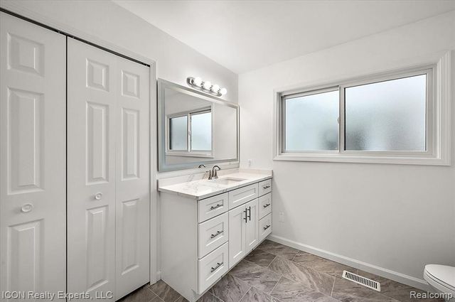 8104 Cloverdale Avenue, Ferndale, MI 48220