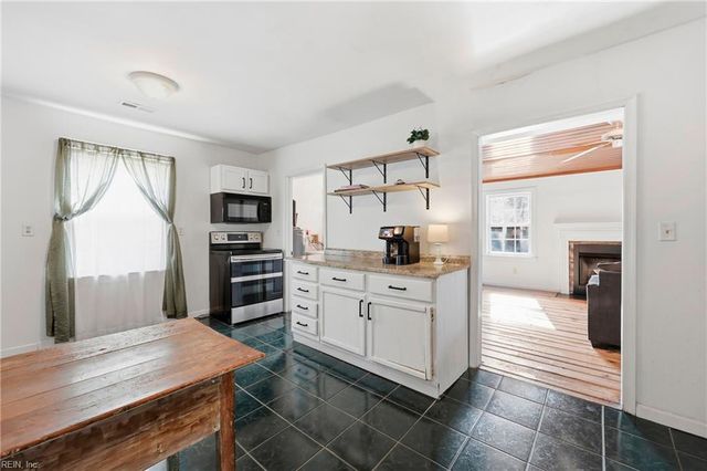 14 Connor PL, Portsmouth, VA 23702