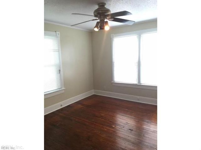 207 Poplar AVE, Norfolk, VA 23523