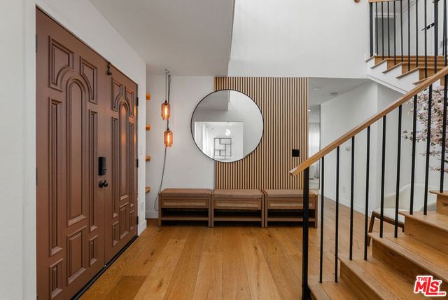 4243 Don Carlos Drive, Los Angeles, CA 90008
