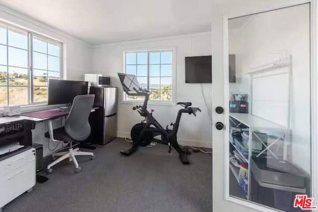 4243 Don Carlos Drive, Los Angeles, CA 90008