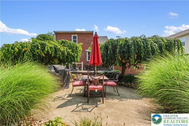 1218 Howertown Road, North Catasauqua Bor, PA 18032