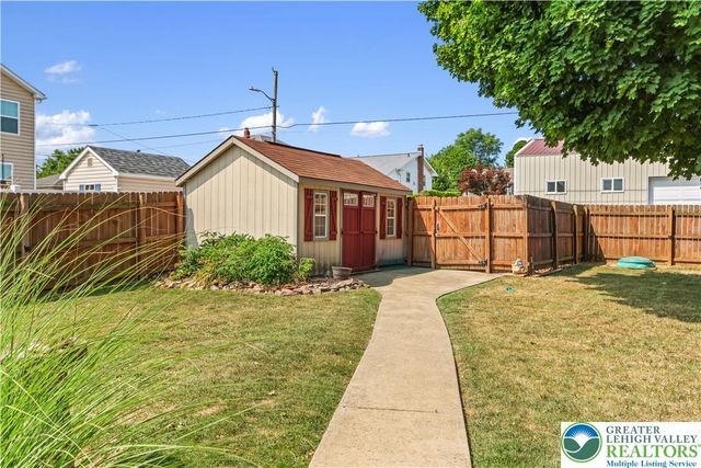 1218 Howertown Road, North Catasauqua Bor, PA 18032