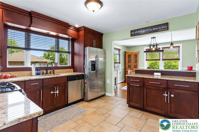 1218 Howertown Road, North Catasauqua Bor, PA 18032
