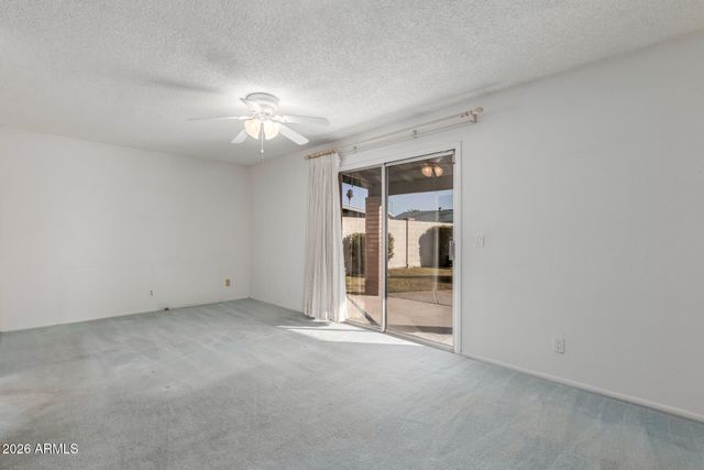 1051 E GLADE Avenue, Mesa, AZ 85204