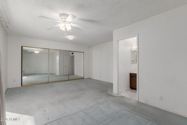 1051 E GLADE Avenue, Mesa, AZ 85204