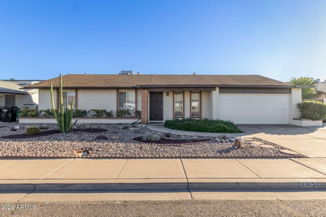1051 E GLADE Avenue, Mesa, AZ 85204