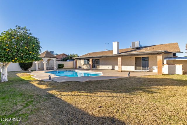 1051 E GLADE Avenue, Mesa, AZ 85204