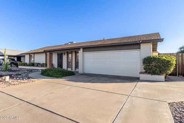 1051 E GLADE Avenue, Mesa, AZ 85204