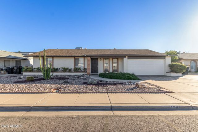 1051 E GLADE Avenue, Mesa, AZ 85204