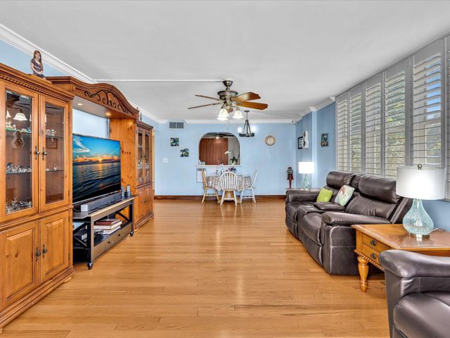 1147 Hillsboro Mile 201, Hillsboro Beach, FL 33062