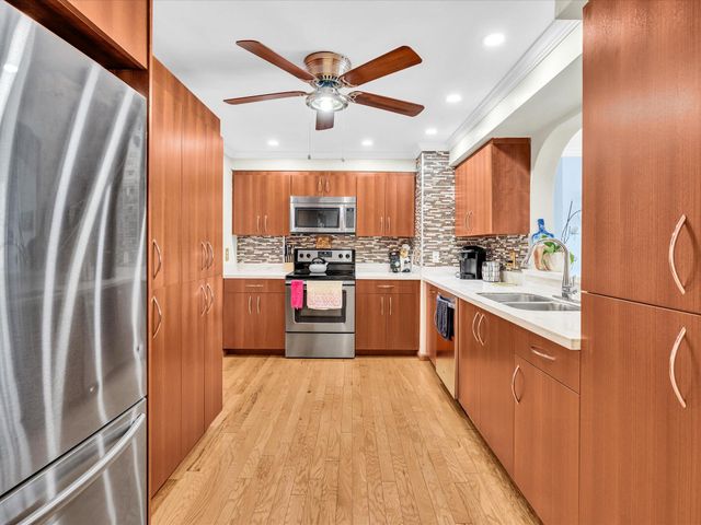 1147 Hillsboro Mile 201, Hillsboro Beach, FL 33062