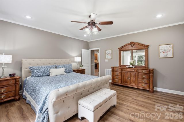 150 Saddlewood Lane, Statesville, NC 28625
