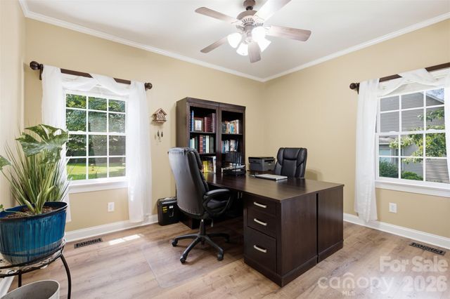 150 Saddlewood Lane, Statesville, NC 28625