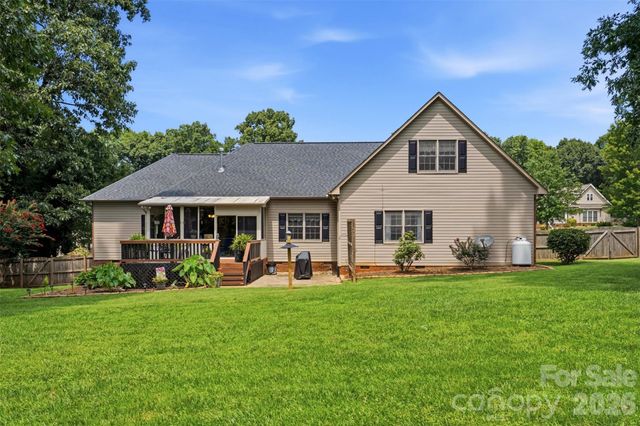 150 Saddlewood Lane, Statesville, NC 28625