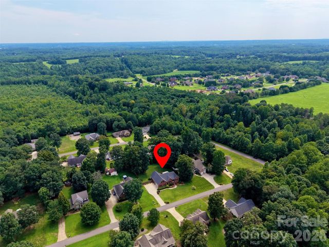 150 Saddlewood Lane, Statesville, NC 28625