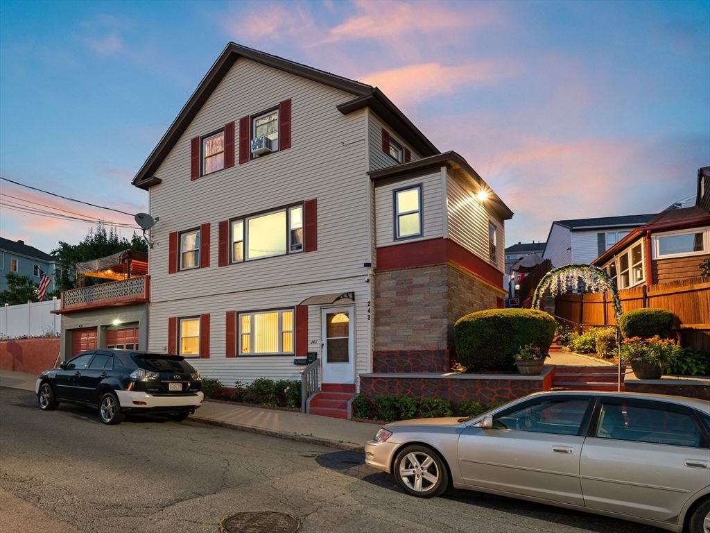 243 Crescent St, Fall River, MA 02720
