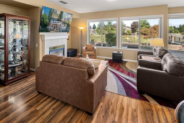 380 Lilypond Ln, Lincoln, CA 95648