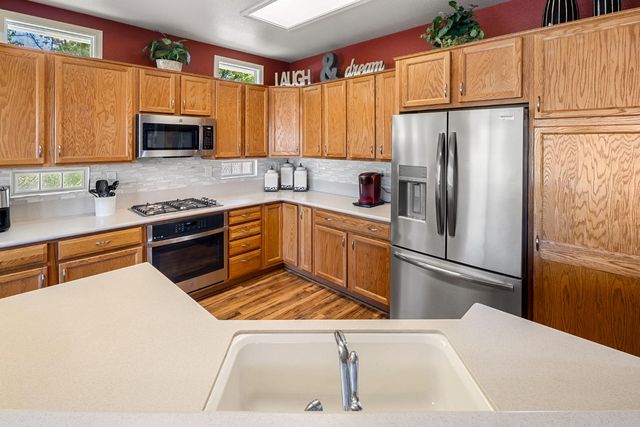 380 Lilypond Ln, Lincoln, CA 95648