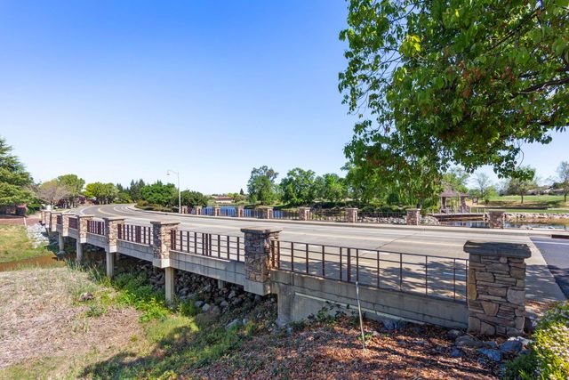 380 Lilypond Ln, Lincoln, CA 95648