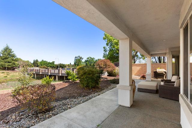 380 Lilypond Ln, Lincoln, CA 95648