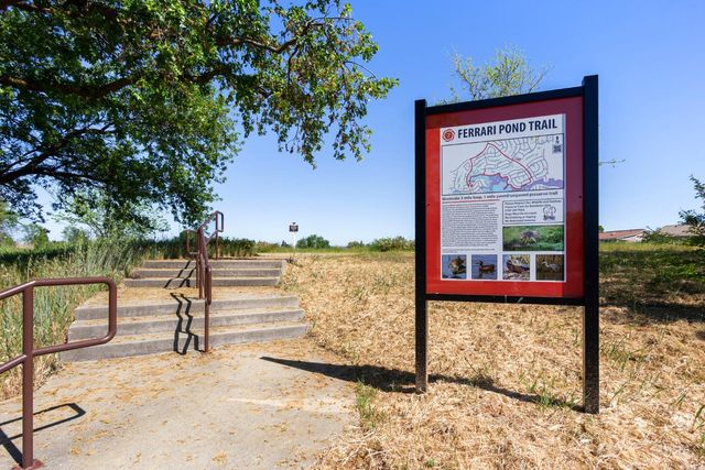 380 Lilypond Ln, Lincoln, CA 95648