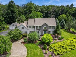 6 Woodfield Rd, Green Twp., NJ 07821