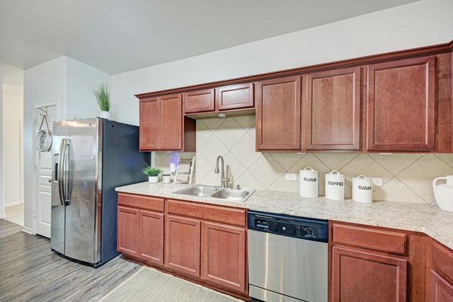5040 Irvine LN, Del Valle, TX 78617