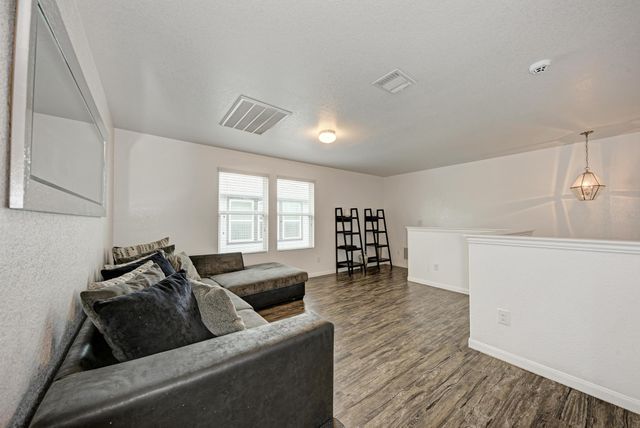 5040 Irvine LN, Del Valle, TX 78617