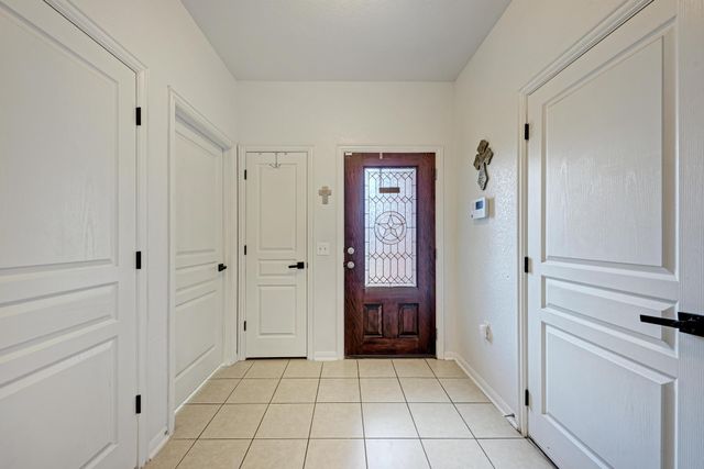 5040 Irvine LN, Del Valle, TX 78617
