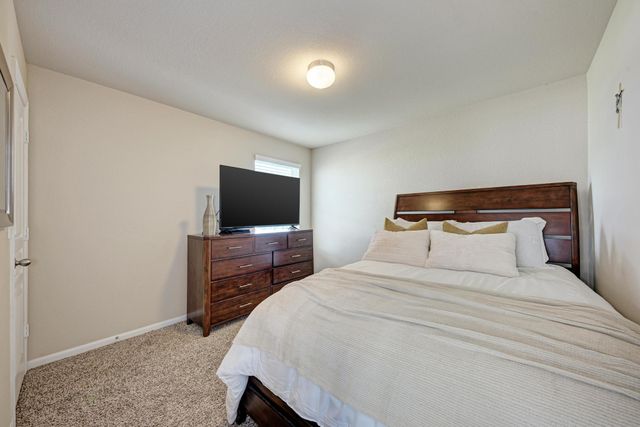 5040 Irvine LN, Del Valle, TX 78617