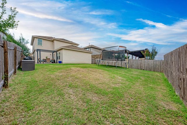 5040 Irvine LN, Del Valle, TX 78617