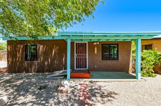 2331 Edna Avenue NW, Albuquerque, NM 87104