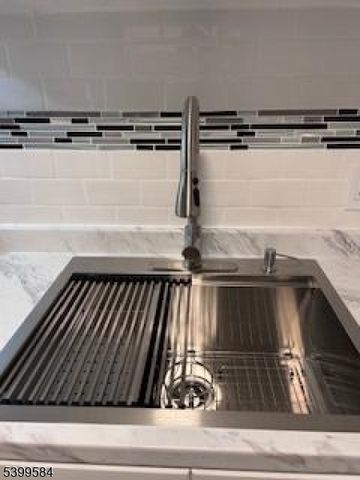 13 Carolyn Terrace A, Roselle Boro, NJ 07203