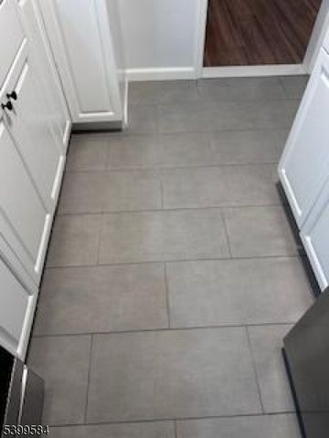 13 Carolyn Terrace A, Roselle Boro, NJ 07203