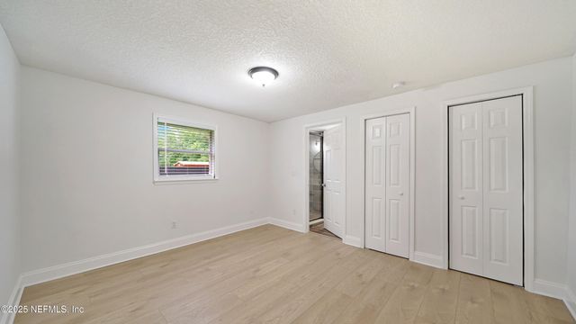 2039 OLD MIDDLEBURG Road N, Jacksonville, FL 32210
