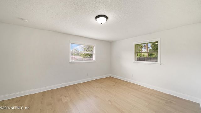 2039 OLD MIDDLEBURG Road N, Jacksonville, FL 32210