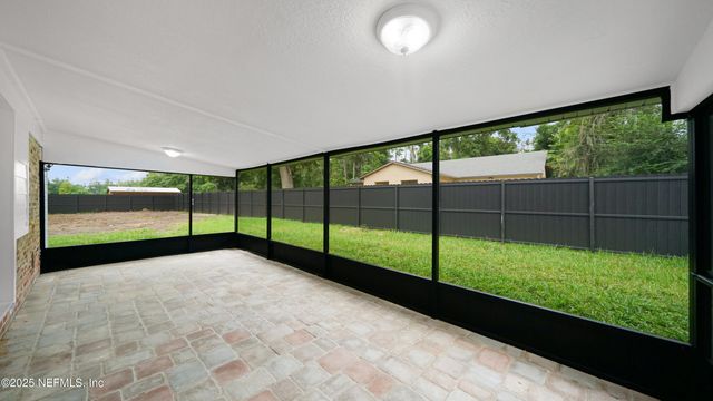 2039 OLD MIDDLEBURG Road N, Jacksonville, FL 32210
