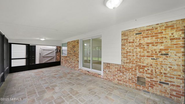2039 OLD MIDDLEBURG Road N, Jacksonville, FL 32210