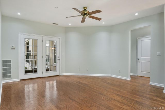 410 Westchester Avenue 110, Port Chester, NY 10573