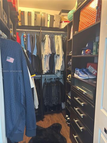 2000 N Bayshore Dr 708, Miami, FL 33137