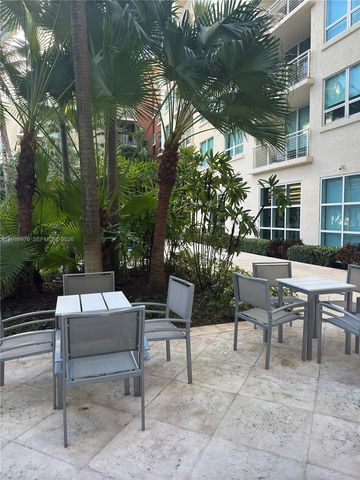 2000 N Bayshore Dr 708, Miami, FL 33137