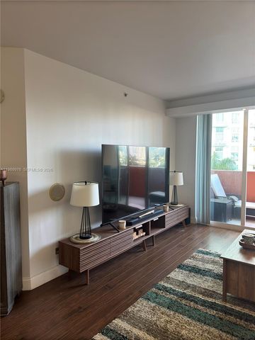 2000 N Bayshore Dr 708, Miami, FL 33137