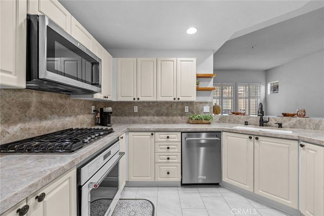 2938 Claremore Lane, Los Alamitos, CA 90720