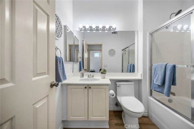 2938 Claremore Lane, Los Alamitos, CA 90720