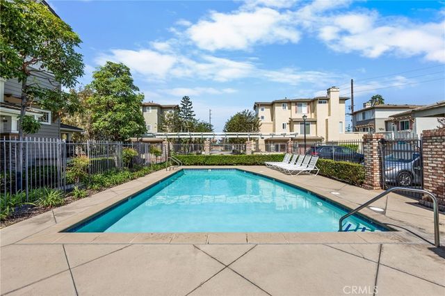2938 Claremore Lane, Los Alamitos, CA 90720