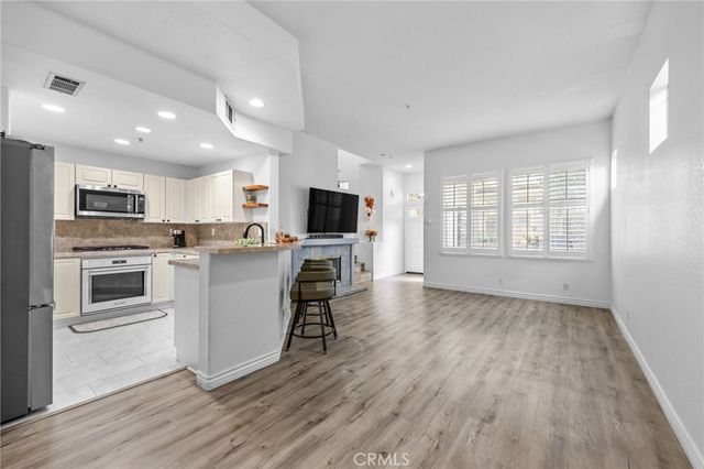 2938 Claremore Lane, Los Alamitos, CA 90720